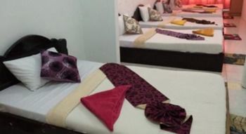Baray Angkor Guesthouse Phnom Penh Bagian luar foto